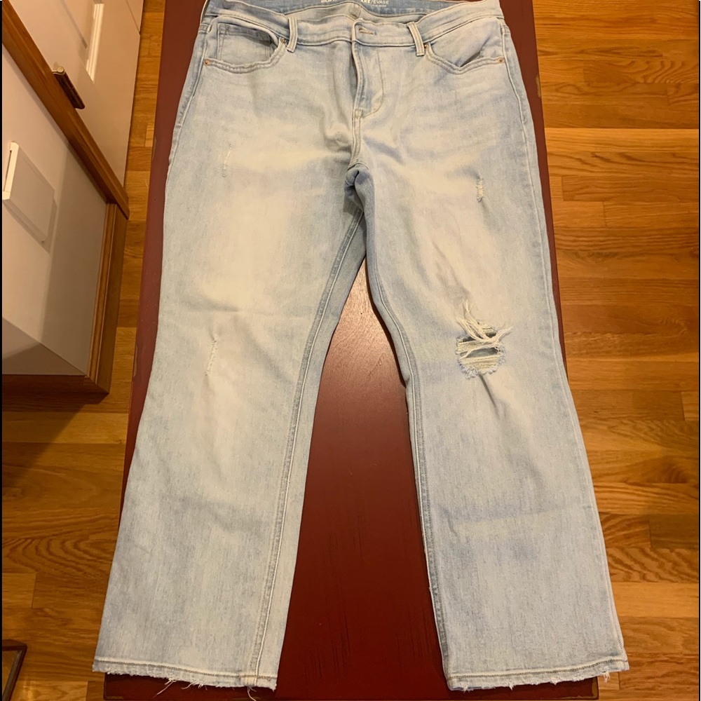 Women’s Old Navy Flare Ripped Jeans - size 12